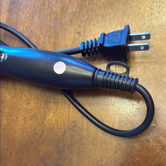 Pink & Black 3 Barrel Hair Beach Waver Curling Iron - Picture 5 of 8